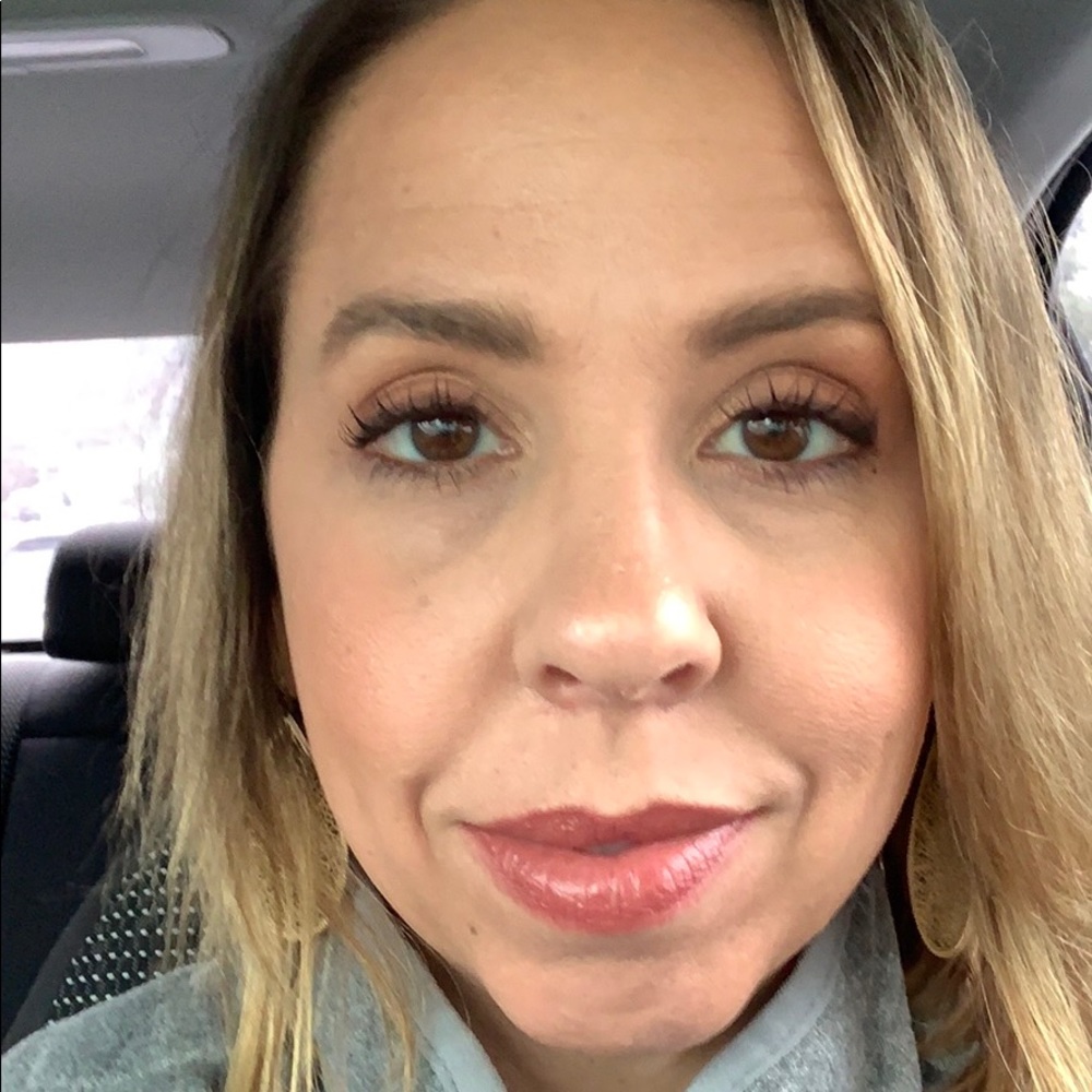 Meet your Posher, Samantha